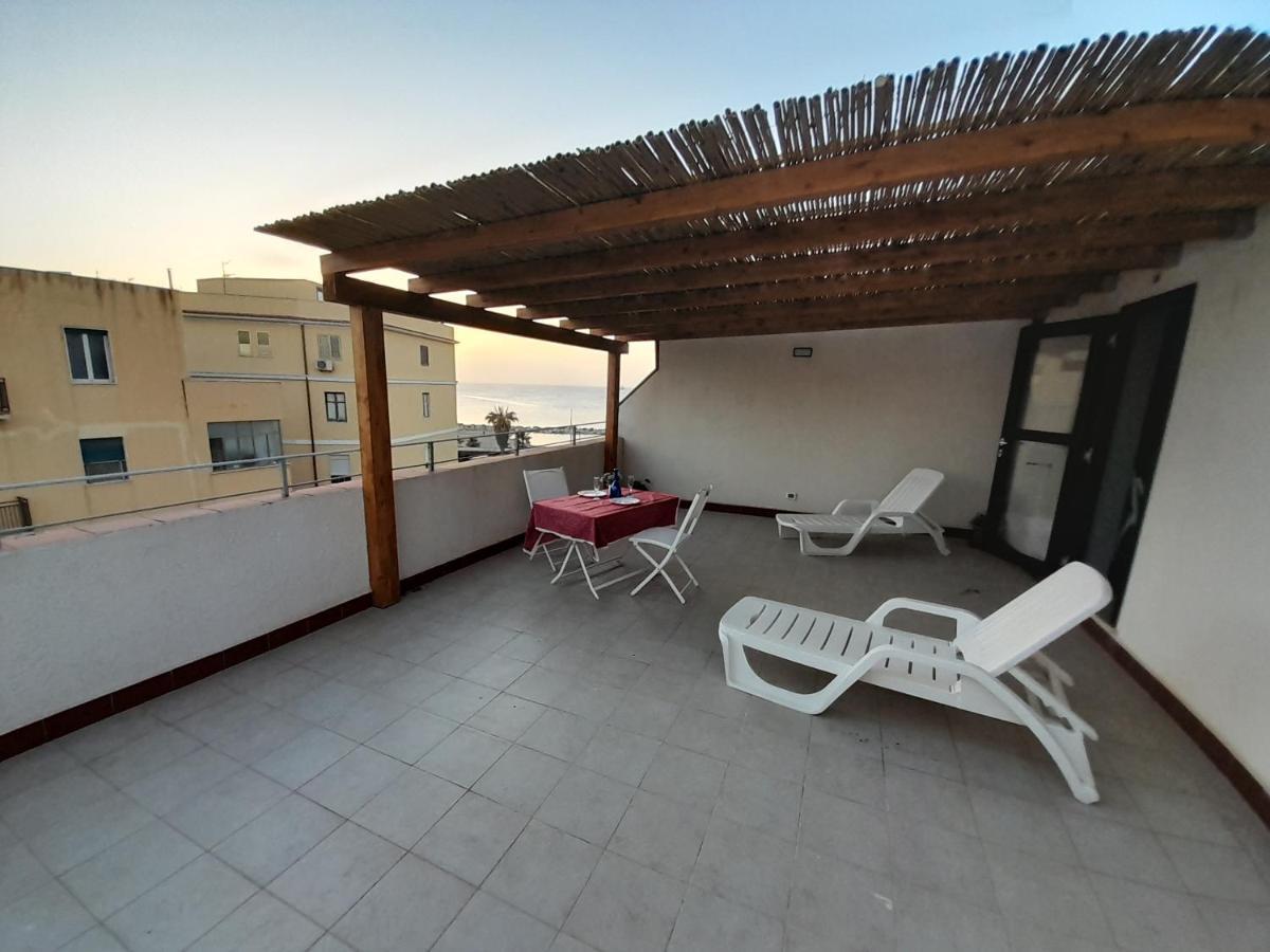 Case Vacanze "Residenze Trapanesi" Trapani Exterior foto